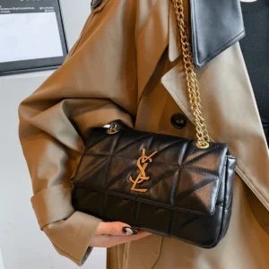New Xiaoxiangfeng diamond grid chain bag, stylish and versatile, large capacity diagonal span small square bag