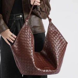 Large Capacity Women's Fashion Leather Handbag with Braided Texture Soft Breathable for School Commuting